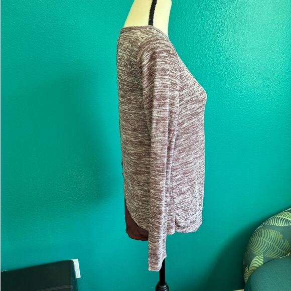 Old Navy Tulip Back Getting Figgy Maroon Pullover Knit Sweater Women's Small - Picture 5 of 10